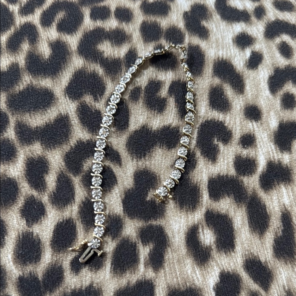 Elegant gold diamond Bracelet 10k